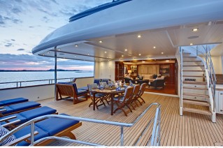 Bridge deck aft Calliope Yacht